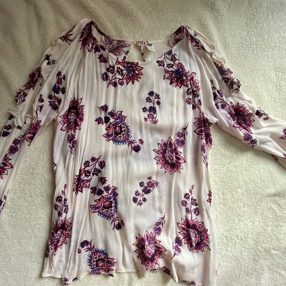 Old Navy Floral Blouse - Picture 1 of 3